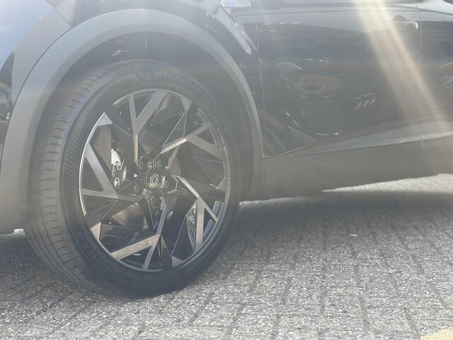 Renault CAPTUR 1.8 E-Tech full hybrid 160 esprit Alpine | Nieuwe Nederlandse auto | Pack Light & Sound | Rijklaarprijs!! | Prachtige kleur blanc Nacre / Noir | Reservewiel | Harman Kardon geluidssysteem |