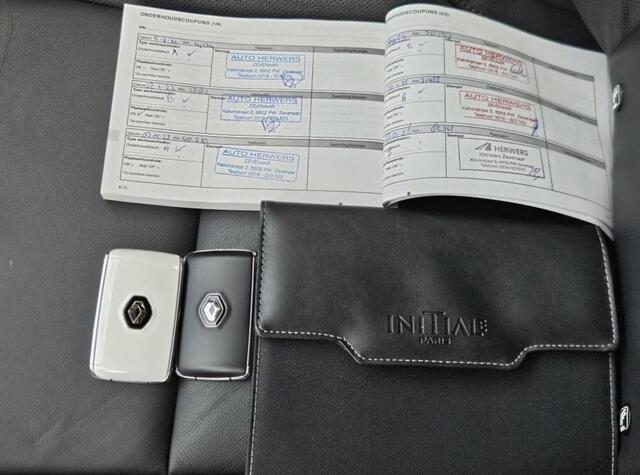 Renault CAPTUR 1.3 TCe 155 Initiale Paris / Trekhaak ( 1500KG ) / 1e Eigenaar / Dealer Onderhouden / BOSE / Cruise Control Adaptief / Navigatie / Carplay / Android Auto /