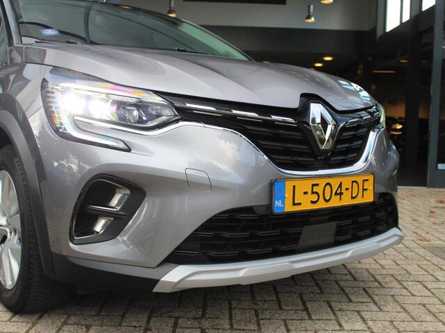 Renault CAPTUR TCe 90 Intens / DEALER ONDERHOUDEN / 40.000KM / PDC / CLIMATE / CRUISE / APPLE CARPLAY / ANDROID AUTO / PRIVACY GLASS / 17'' LMV ALL-SEASON