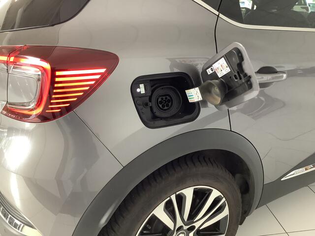 Renault CAPTUR 1.6 E-Tech plug-in hybrid 160 SL Rive Gauche met Trekhaak, Bose, Leer, Adaptieve Cruise Control