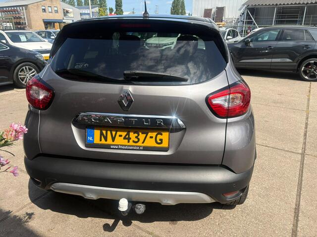Renault CAPTUR 0.9 TCe Xmod Clima, cruise, stoelverwarming, leder, camera, trekhaak