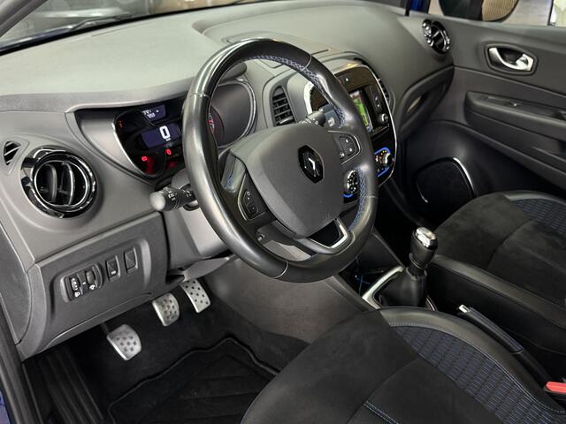 Renault CAPTUR 1.3 TCe 150pk Version S | R-Link Navi | 17" | Clima | Stoelverwarming | Camera | Led | 100% Dealer onderhouden!