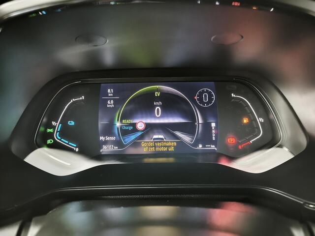 Renault CAPTUR 1.6 E-Tech full hybrid 145 techno | Navigatie | Climate Control | Achteruitrijcamera met parkeersensoren voor en achter | Apple Carplay & Android Auto