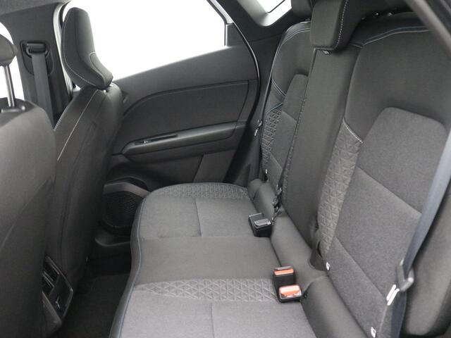 Renault CAPTUR 1.3 mild hybrid 160 esprit Alpine / Navigatie via Apple Carplay of Android Auto / Trekgewicht 1200 kg / Stoelverwarming / Achteruitrijcamera / Cruise control / Climate control /
