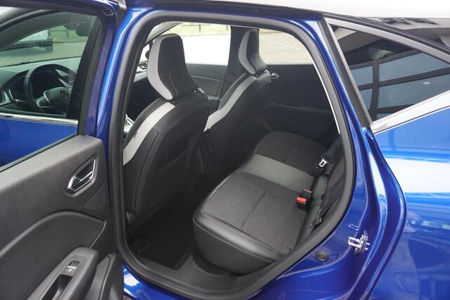 Renault CAPTUR 1.3 TCe 130 Intens EDC (incl. Trekhaak)