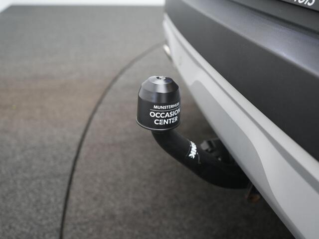 Renault CAPTUR 1.3 TCe 140 Intens - RIJKLAARPRIJS - Uniek Lage Kilometerstand - Automaat - Rondomzichtcamera - Trekhaak