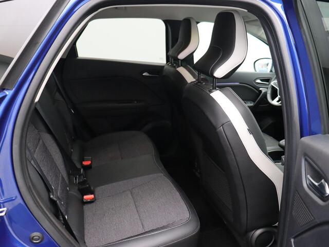Renault CAPTUR 1.6 E-Tech Plug-in Hybrid 160 Intens | Parkeersensoren voor en achter | Climate control | Navigatie | Achteruitrijcamera |