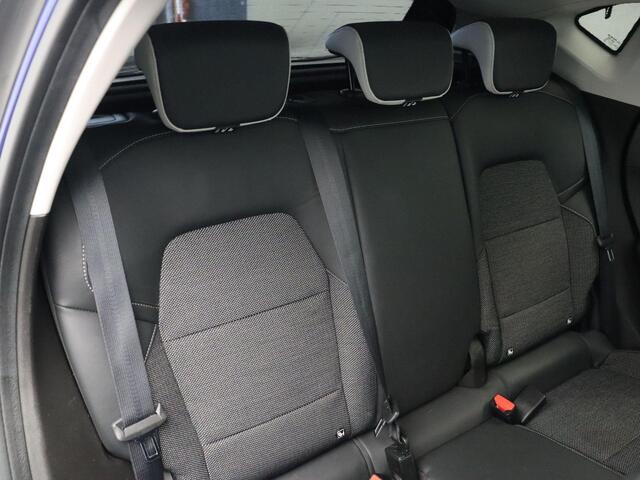 Renault CAPTUR 1.6 E-Tech Plug-in Hybrid 160 Intens | Parkeersensoren voor en achter | Climate control | Navigatie | Achteruitrijcamera |