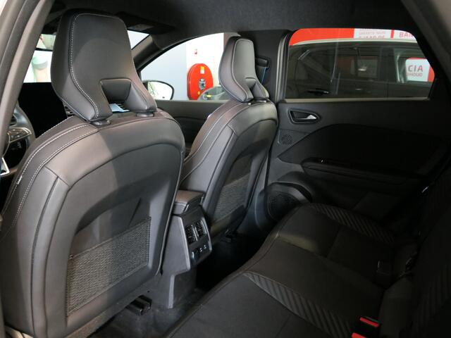 Renault CAPTUR 1.3 mild hybrid 160 esprit Alpine - Stuurverwarming - Sensor V+A - Camera - 19" LMV
