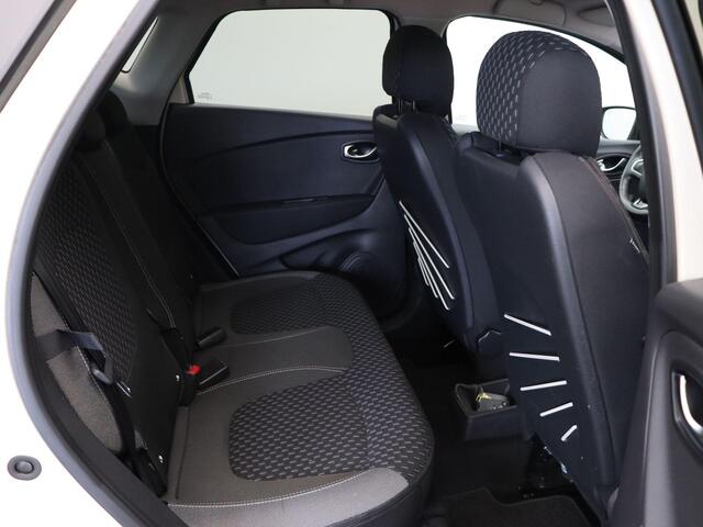 Renault CAPTUR 0.9 TCe Intens | Trekhaak | Navigatie | Dodehoek detectie | Achteruitrijcamera | Parkeersensoren voor en achter |