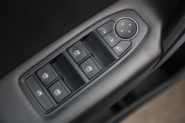 Renault CAPTUR 1.0 TCe 90 Business Zen Lederen Bekleding Navigatie Achteruitrijcamera Carplay Android Climate Cruise Control