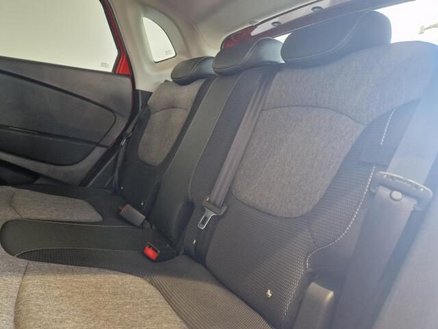 Renault CAPTUR 0.9 TCe Intens | TREKHAAK | ACHTERUITRIJCAMERA | DODEHOEK DETECTIE | NAVIGATIE |