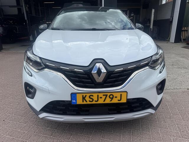 Renault CAPTUR 1.6 E-Tech Hybrid 145 Intens+Camera!!