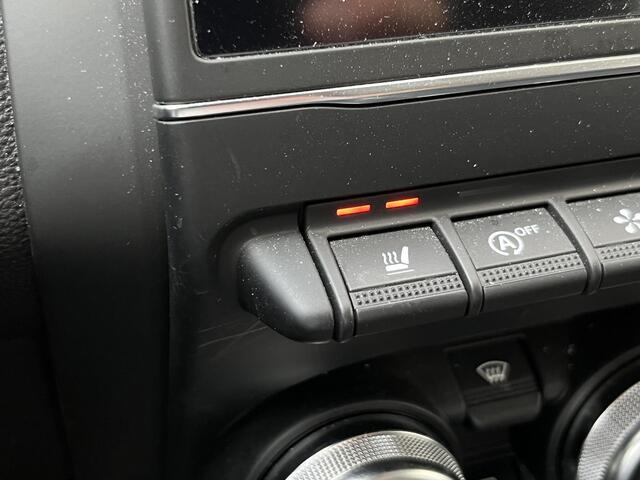 Renault CAPTUR 1.3 TCe 140 Intens | Achteruitrijcamera | Stoelverwarming | Navigatie | Climate Control |