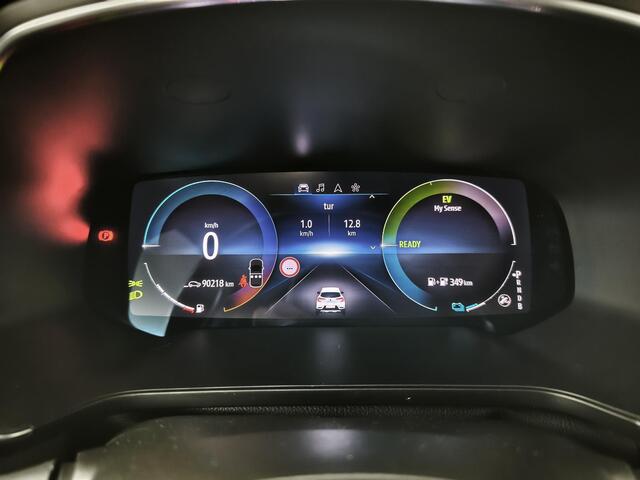 Renault CAPTUR 1.6 E-Tech Plug-in Hybrid 160 Intens | Camera | 9,3"navigatie | Climate control | 18"Lichtmetaal | Stoelverwarming |