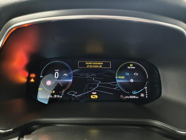 Renault CAPTUR 1.6 E-Tech Hybrid 145 Intens | Navigatie | Apple & Android Carplay | Camera | Climate Control | Cruise Control |