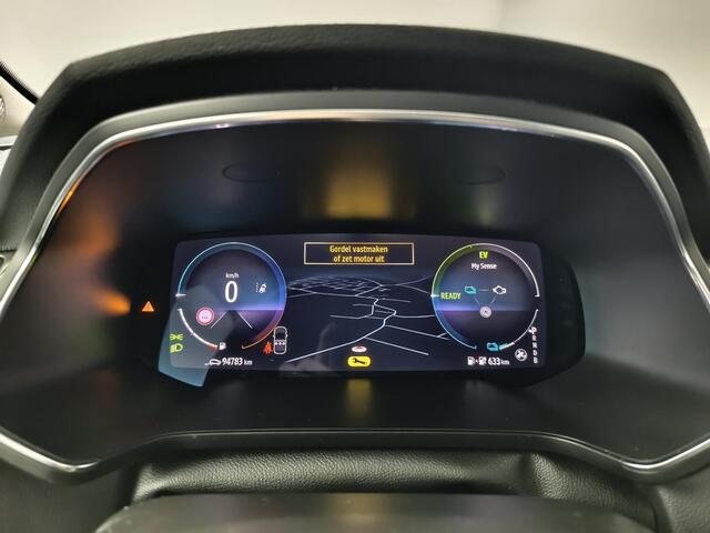 Renault CAPTUR 1.6 E-Tech Plug-in Hybrid 160 Intens | Achteruitrijcamera | Stoelverwarming | Navigatie | Climate Control |