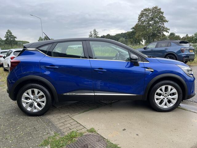 Renault CAPTUR 1.3 TCe 130 Intens / Camera / Stoelverw. / Climate / Parkeerhulp V+A / LMV /
