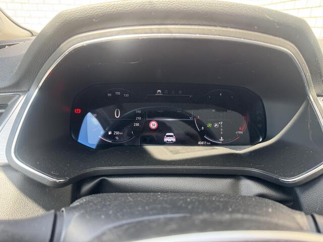 Renault CAPTUR 1.3 TCe 130 Intens | Schuif-/kanteldak | Stoelverwarming | Trekhaak | Achteruitrijcamera |