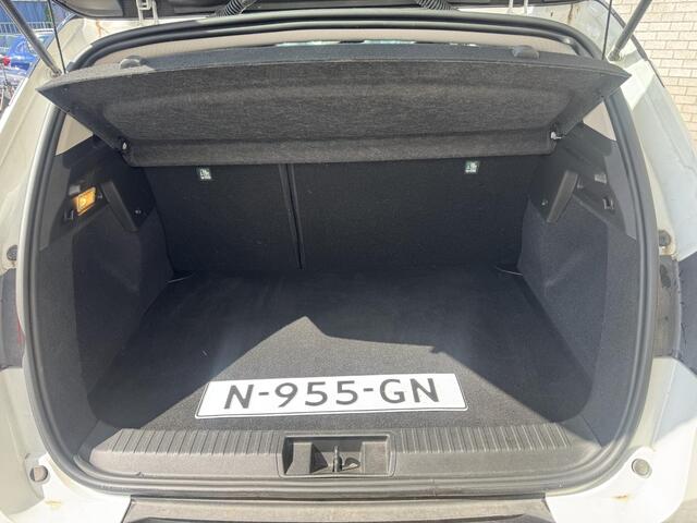 Renault CAPTUR 1.3 TCe 130 Intens | Schuif-/kanteldak | Stoelverwarming | Trekhaak | Achteruitrijcamera |