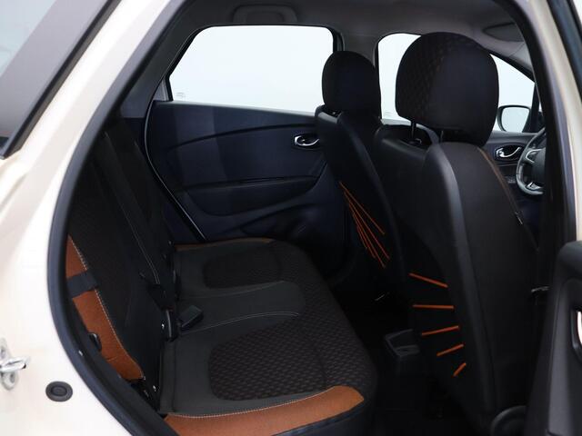 Renault CAPTUR 0.9 TCe Intens | Trekhaak | Climate control | 1e eigenaar | Navigatie |