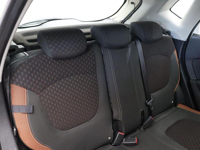 Renault CAPTUR 0.9 TCe Intens | Trekhaak | Climate control | 1e eigenaar | Navigatie |