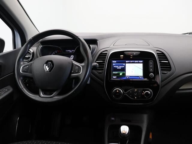 Renault CAPTUR 0.9 TCe Intens | Dealer onderhouden | Trekhaak | Achteruitrijcamera | Parkeersensoren rondom | Navigatie | Dodehoekwaarschuwing |