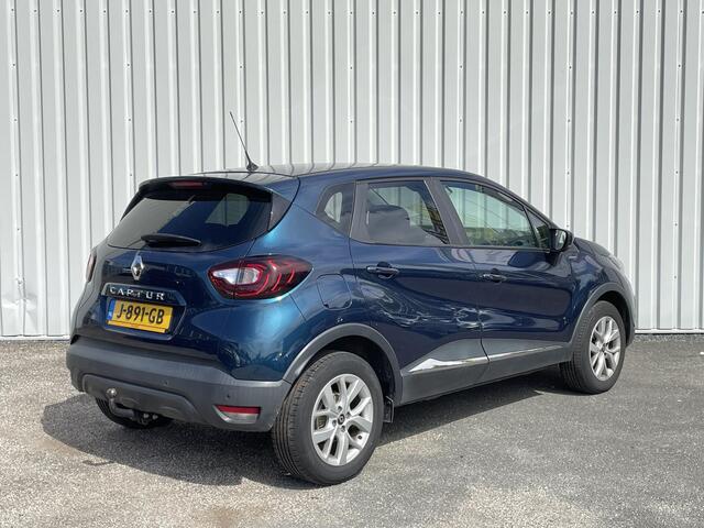 Renault CAPTUR 0.9 TCe Limited | Trekhaak | Stoelverwarming | Parkeersensoren achter | Climate Control | Keyless Entry & Start