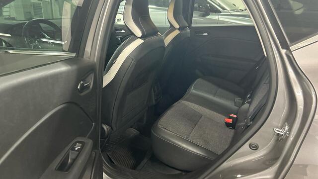 Renault CAPTUR 1.3 TCe 140 Intens