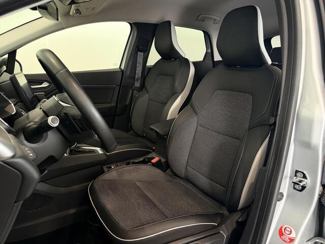 Renault CAPTUR 1.3 TCe 140 Intens | Trekhaak | Achteruitrijcamera met parkeersensoren voor en achter | Climate Control | Apple Carplay/Android Auto