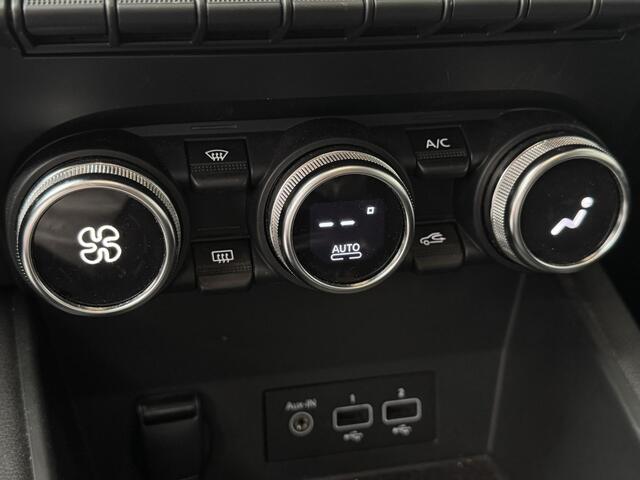 Renault CAPTUR 1.3 TCe 140 Initiale Paris | Leder | Stoelverwarming | BOSE-Audio | Trekhaak |