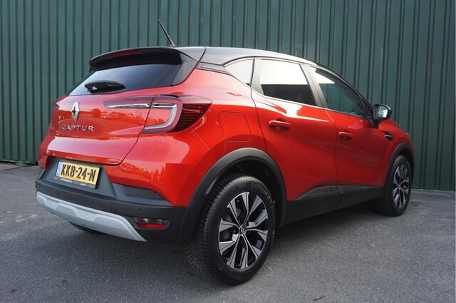 Renault CAPTUR 1.0 TCe 90pk Intens + Camera/ Keyless/ Navi/ Carplay/ All Season/ Garantie!