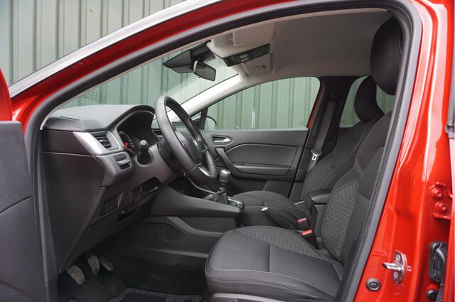 Renault CAPTUR 1.0 TCe 90pk Intens + Camera/ Keyless/ Navi/ Carplay/ All Season/ Garantie!