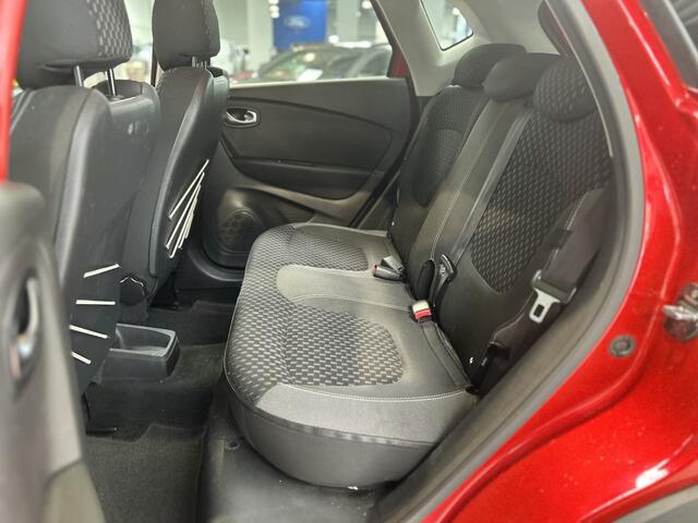 Renault CAPTUR 0.9 TCe Intens 90pk | Cruise control | Climate control | LED | 17" LMV | Parkeersensoren achter | Navigatie |