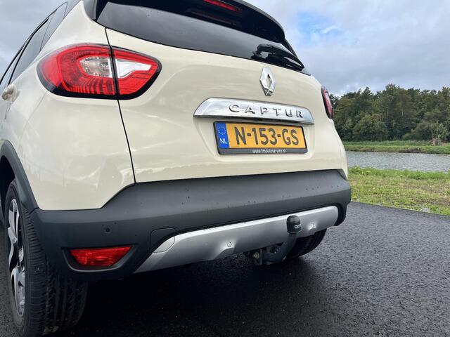 Renault CAPTUR 1.2 TCe Xmod Clima, cruise, stoelverwarming, camera, pdc achter, trekhaak