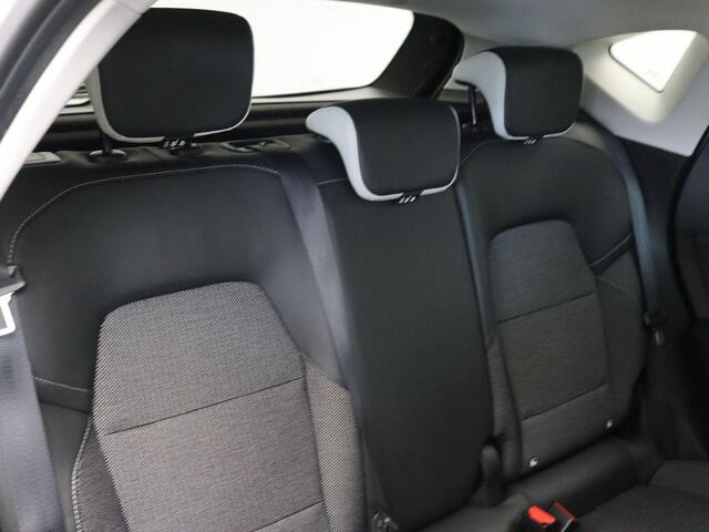 Renault CAPTUR 1.6 E-Tech Hybrid 145 Intens | Trekhaak | Achteruitrijcamera | Cruise control | Navigatie |