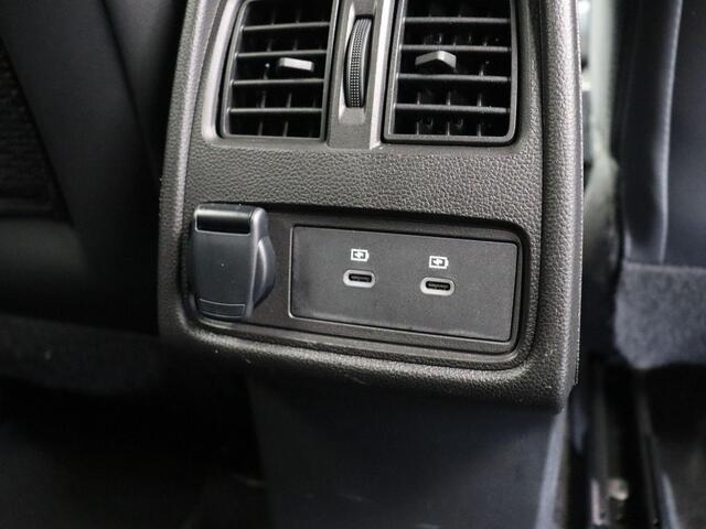 Renault CAPTUR 1.0 TCe 90 techno | Stoel-stuur verwarming | Navigatie | Achteruitrijcamera | Cruise control |