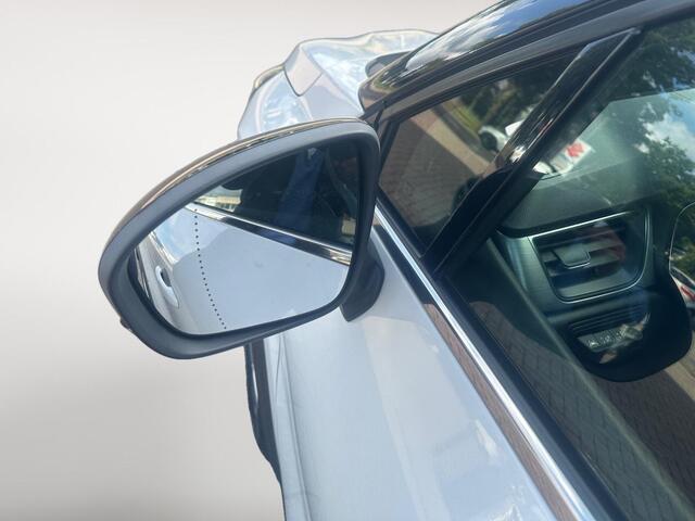 Renault CAPTUR 1.3 TCe 130 Intens | Trekhaak | Camera | Cruise |