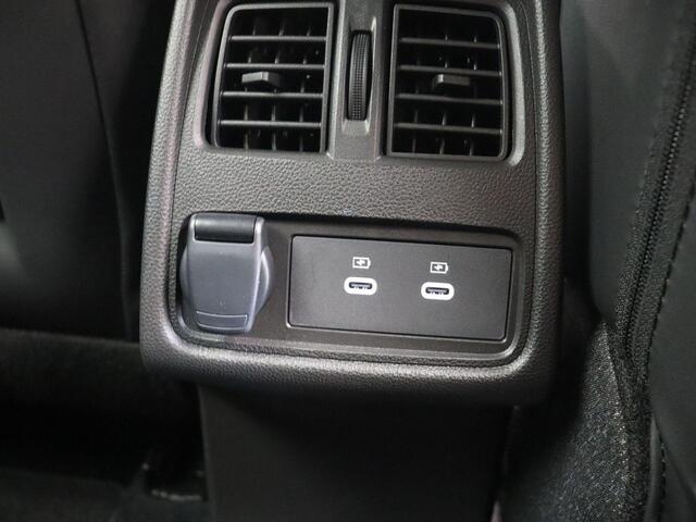 Renault CAPTUR E-Tech full hybrid 145pk techno | Navigatie | Achteruitrijcamera | Parkeersensoren voor en achter | Climate control |