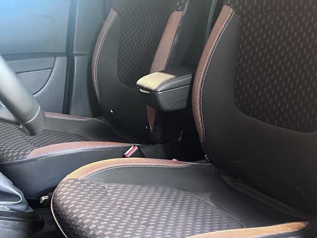 Renault CAPTUR 1.2 Intens * 12 mnd BOVAG garantie * Trekhaak