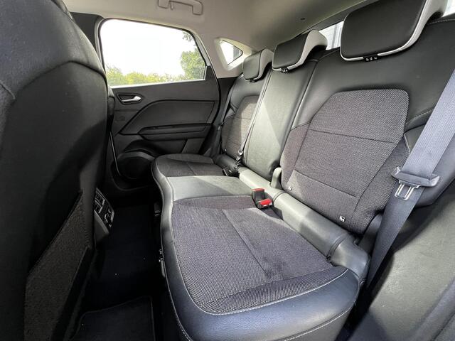 Renault CAPTUR 1.3 TCe 140 Intens | AppleCarPlay | Automaat | Dodehoek detectie |