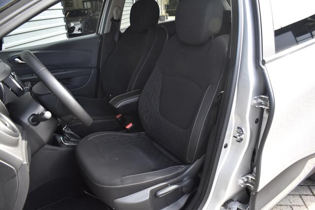 Renault CAPTUR 1.2 TCe Aut. Limited | Trekhaak | Camera | Keyless Entry | Navigatie | Climatecontrol | Orig. NL |
