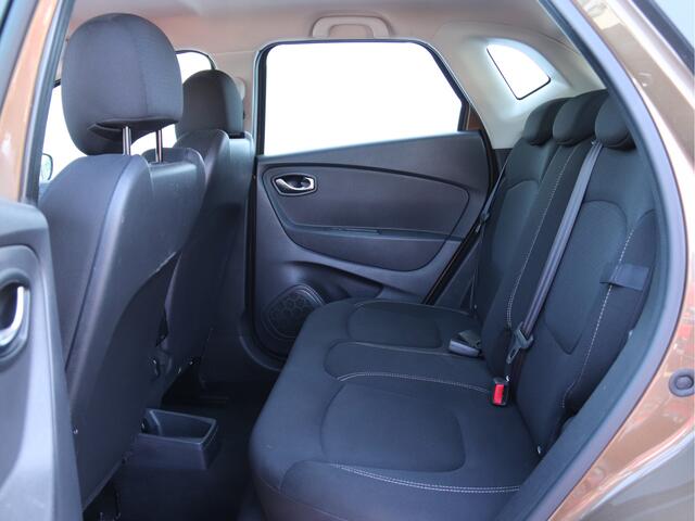 Renault CAPTUR 0.9 TCe Limited AIRCO / CRUISE / TREKHAAK / PDC ACHTER