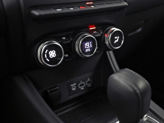 Renault CAPTUR 1.3 TCe 140 Intens Sport 140Pk Automaat (VIRTUAL COCKPIT, APPLE CARPLAY, GROOT NAVI, CAMERA, CLIMATE, SPORTSTOELEN, LEDER, GETINT GLAS, CRUISE, NIEUWSTAAT)