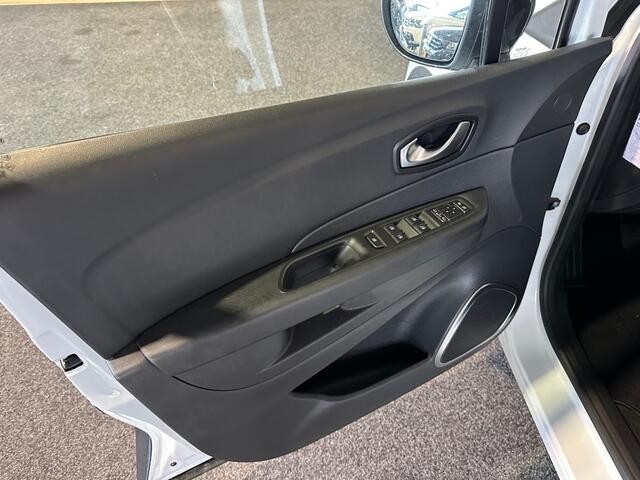 Renault CAPTUR 0.9 TCE INTENS l NAP l TREKHAAK l CAMERA l CRUISE l KEYLESS l