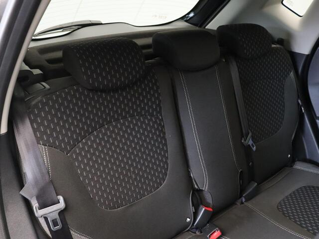 Renault CAPTUR TCe 120pk Intens | Climate control | Dodehoeksensor | Cruise control | Navigatie | LED |