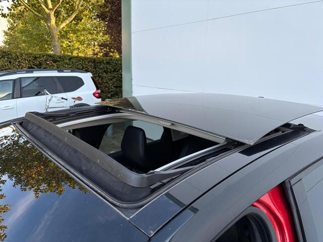Renault CAPTUR 1.3 mild hybrid 160 iconic | Navigatie | Panoramadak | Leder | 360 Camera | Bose audio |