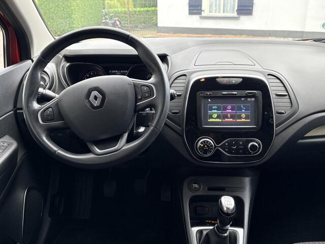 Renault CAPTUR TCe 120 Intens | Dealeronderhouden | Trekhaak | Reservewiel | Sterke 120 pk motor | All seasonbanden | Premium kleur Rouge Flamme |