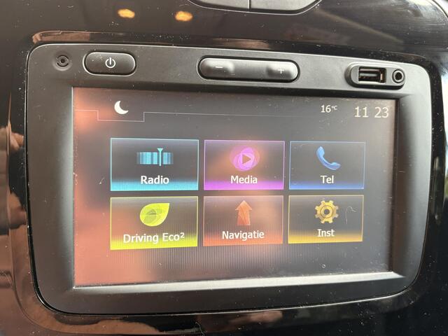 Renault CAPTUR TCe 120 Intens | Dealeronderhouden | Trekhaak | Reservewiel | Sterke 120 pk motor | All seasonbanden | Premium kleur Rouge Flamme |