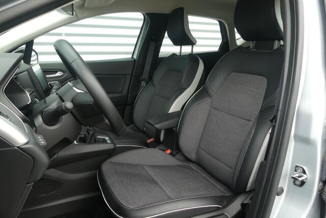 Renault CAPTUR 1.0 TCe 90 Zen 360° CAMERA, CRUISE, CLIMA, NAVI, PDC V&A, APPLE CARPLAY/ANDROID AUTO, KEYLESS, DAB, 27.826KM
